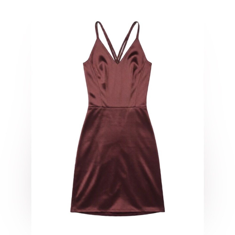 Windsor Chic Burgundy Satin Backless Dress